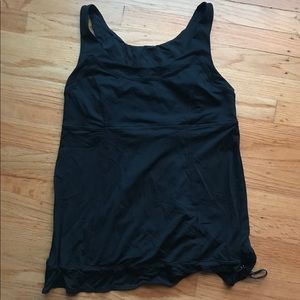 Lululemon tame me tank Sz 8